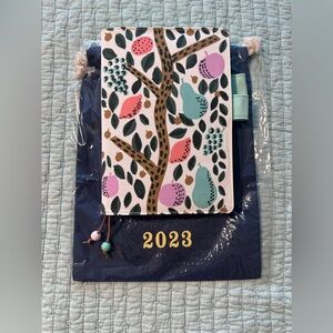 Hobonichi Techo 2023 cover and planner A5
